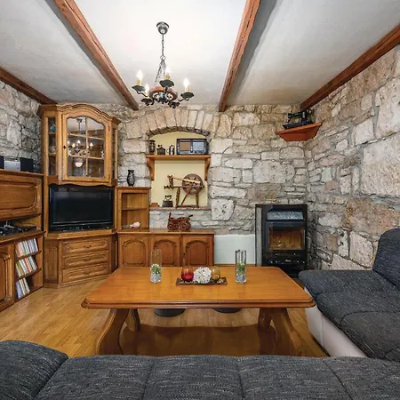 52 * Labin (Istria)